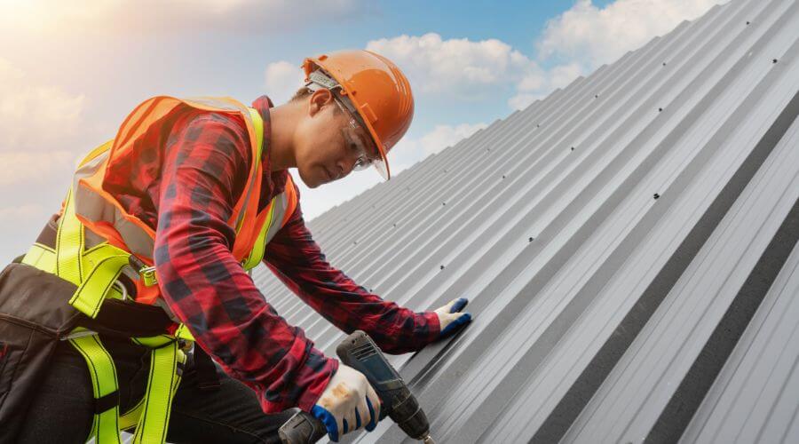 Professional Emergency Roof Repairs services in Broxton, GA